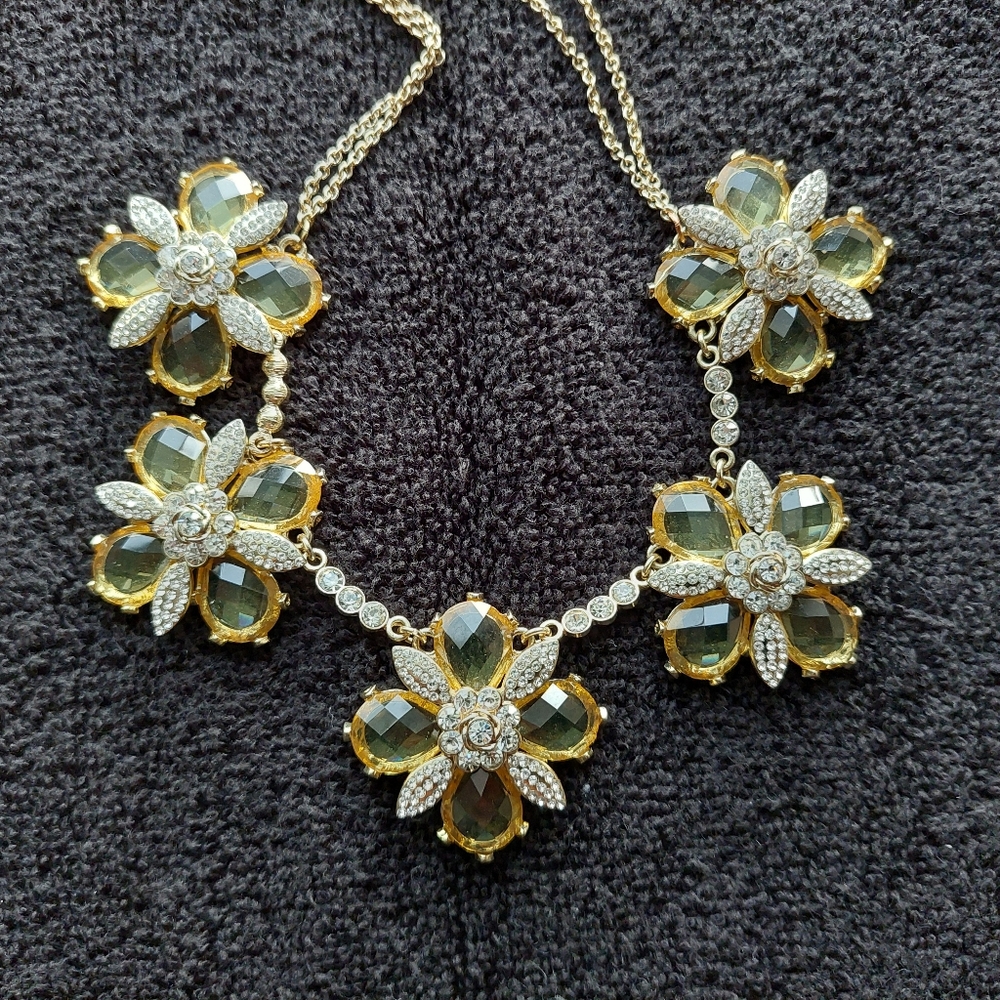 Crystal Necklace White House Black Market Yellow Floral facet open back Gem $98